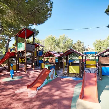 Invisa Club Cala Blanca Otel