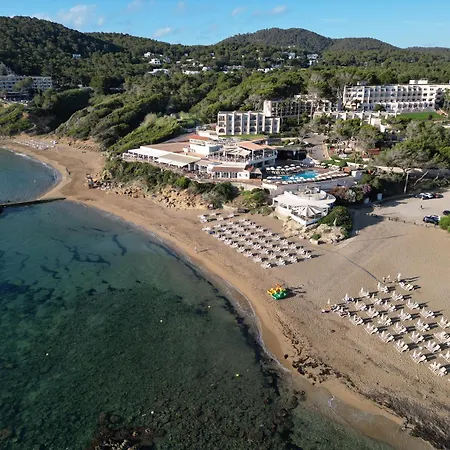Invisa Club Cala Blanca 3*