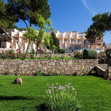 Invisa Club Cala Blanca Otel 3*