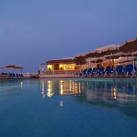 Invisa Club Cala Blanca 3*
