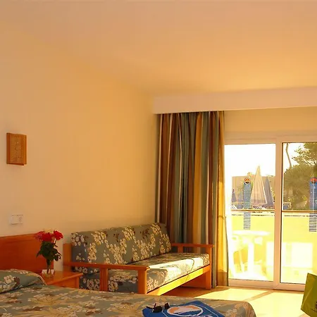 Invisa Club Cala Blanca Hotel Es Figueral