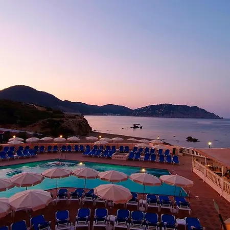 Invisa Club Cala Blanca Hotel Es Figueral